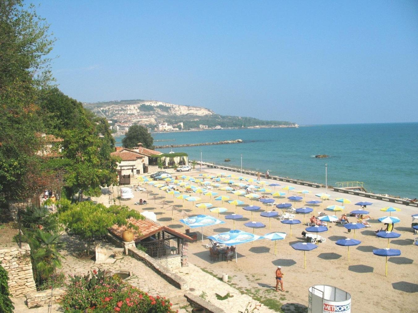 Lotos Hotel Balchik Extérieur photo