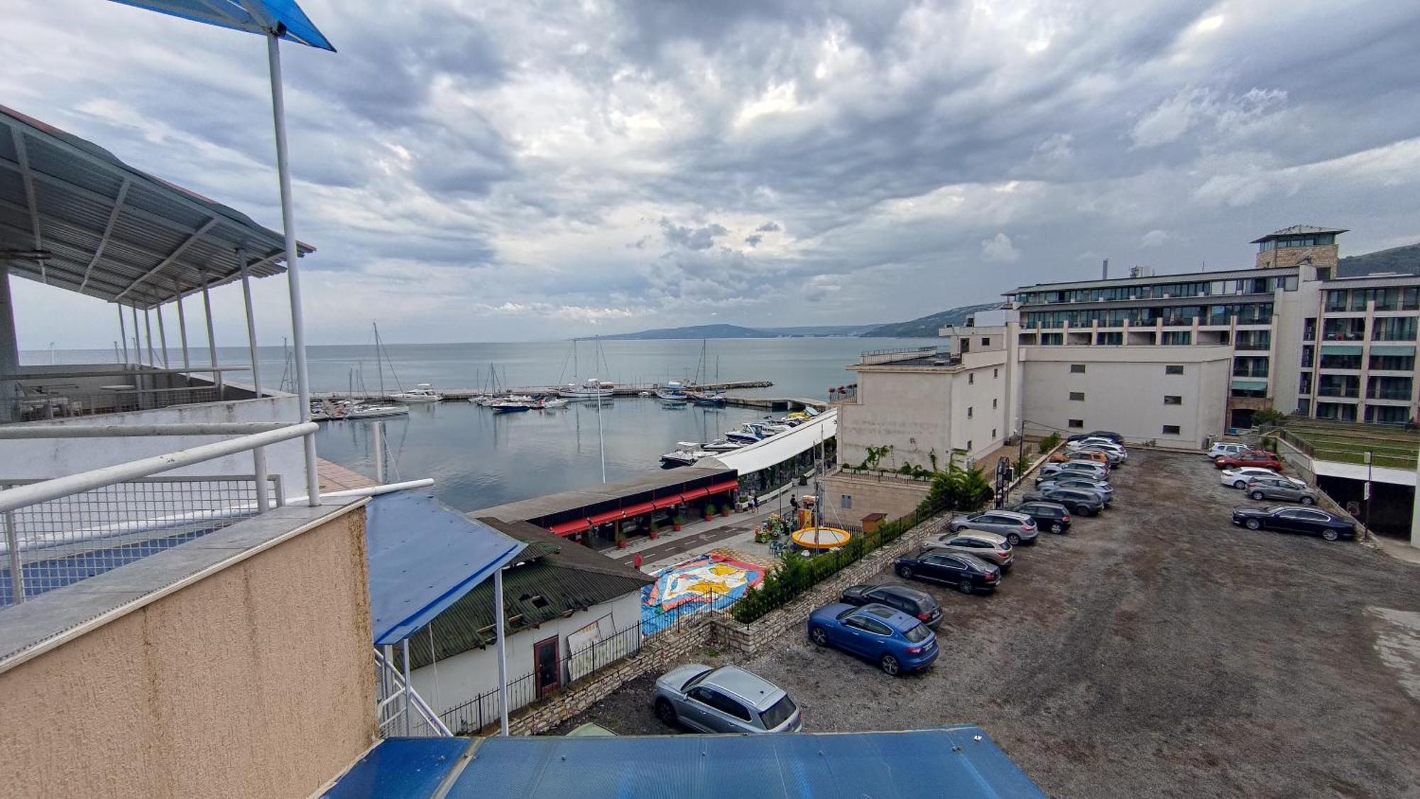 Lotos Hotel Balchik Extérieur photo