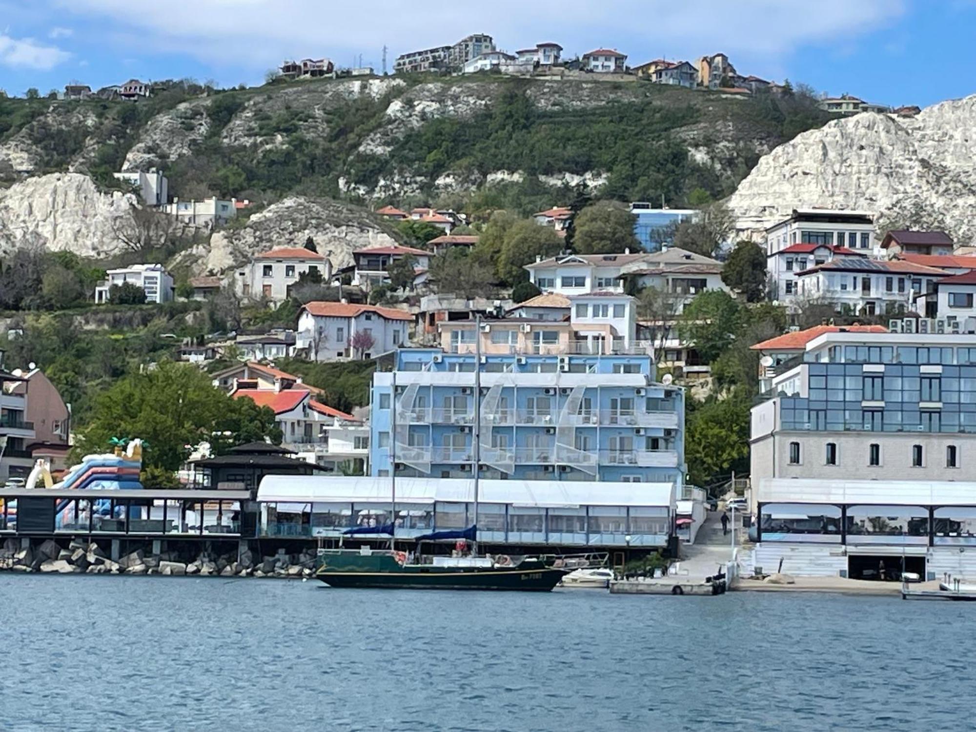 Lotos Hotel Balchik Extérieur photo