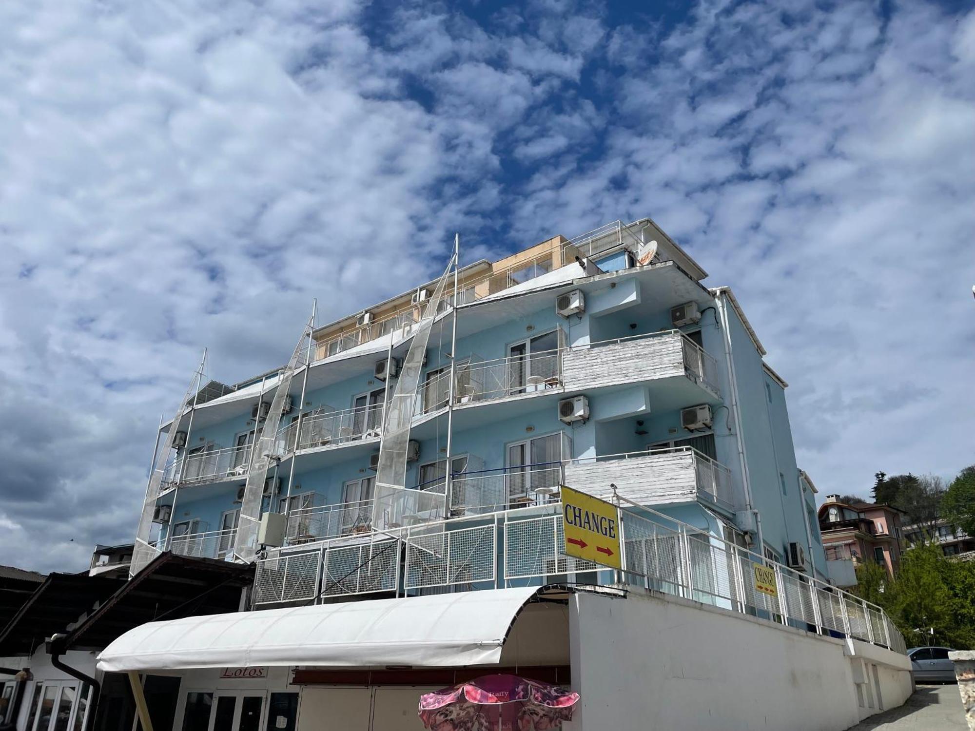 Lotos Hotel Balchik Extérieur photo