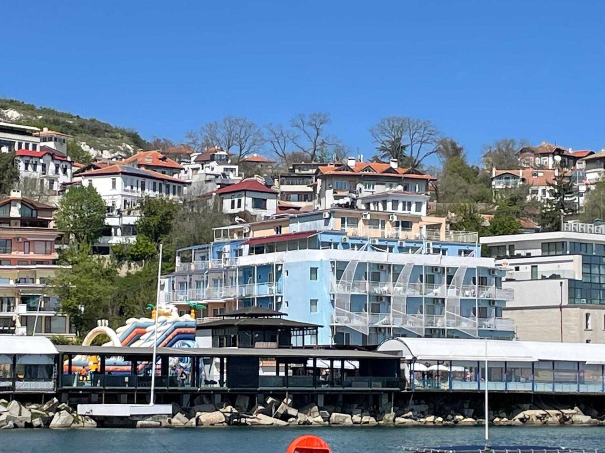Lotos Hotel Balchik Extérieur photo
