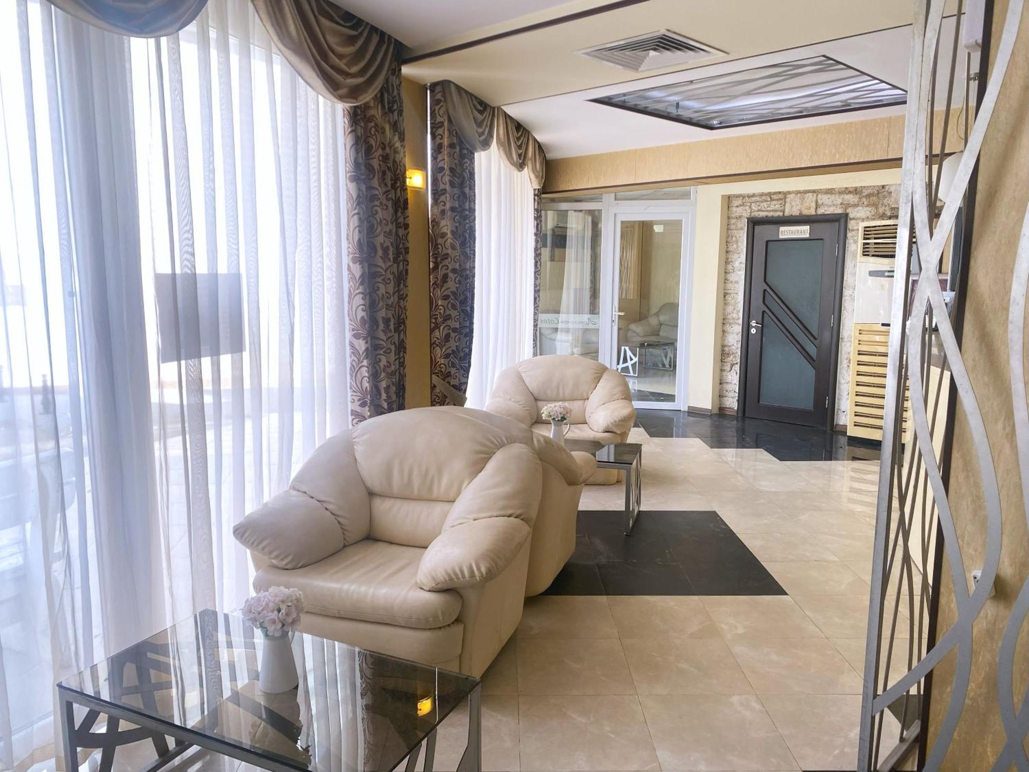 Lotos Hotel Balchik Extérieur photo